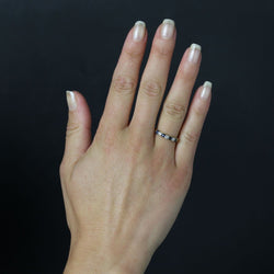 Bague Alliance en or jaune, saphirs et diamants - Castafiore