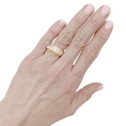Bague Alliance PIAGET "Possession" en or rose et diamants - Castafiore