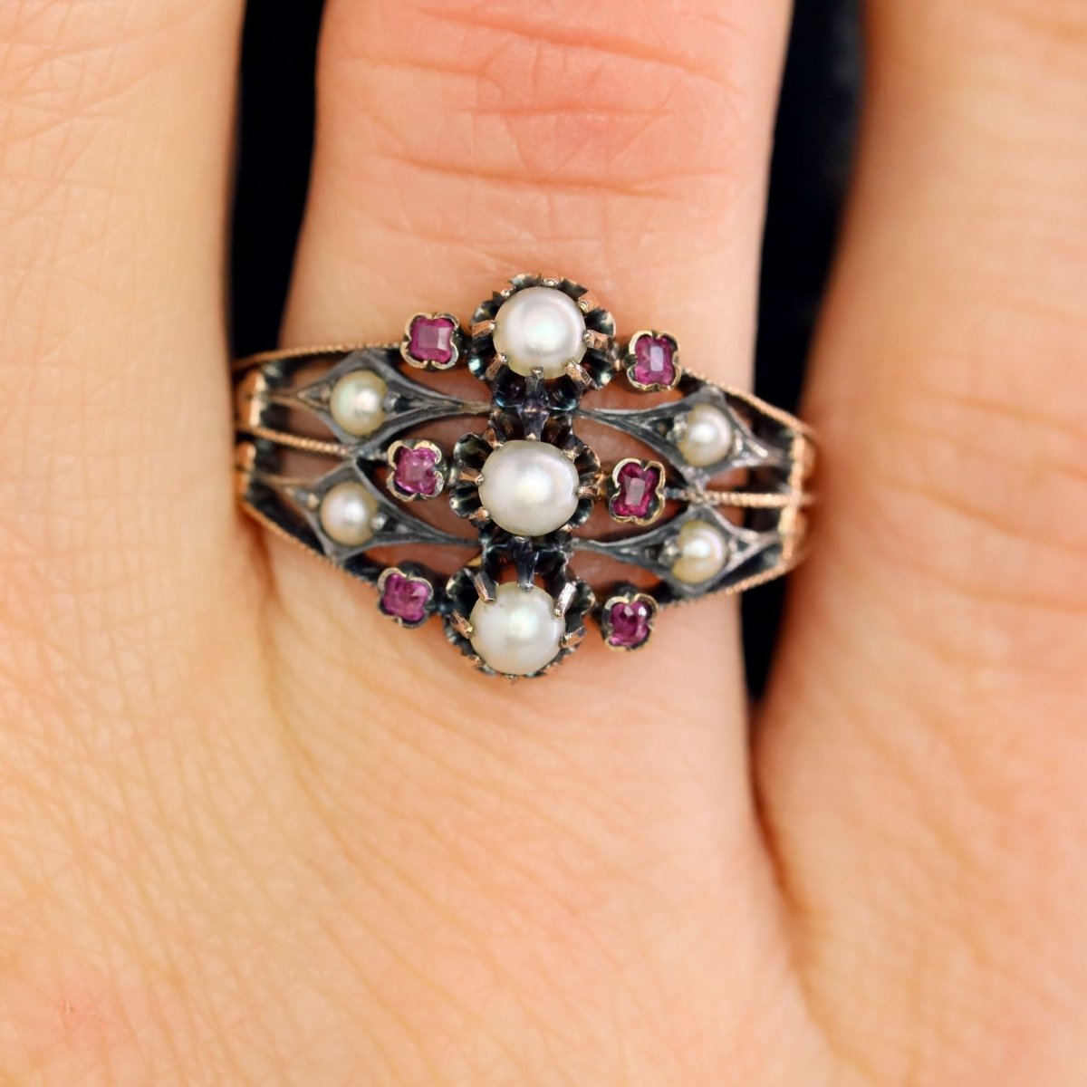Bague ancienne 3 anneaux en or rose et argent avec perles fines et rubis - Castafiore