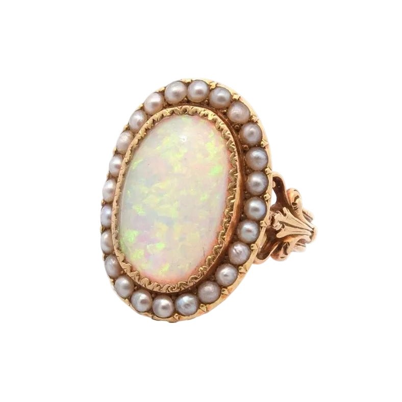 Bague ancienne en or et opale - Castafiore