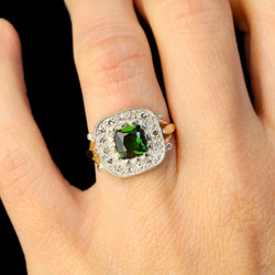 Bague ancienne en or jaune et argent avec péridot et diamants - Castafiore