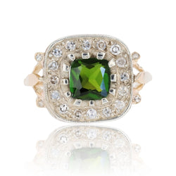 Bague ancienne en or jaune et argent avec péridot et diamants - Castafiore