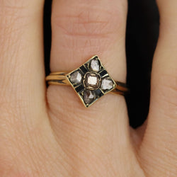 Bague ancienne losange en or jaune et diamants - Castafiore