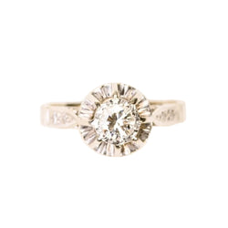 Bague ancienne, solitaire diamant en serti illusion, en or blanc et platine - Castafiore