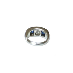 Bague Art Deco Diamant Coussin 1,50 Cts et Saphirs sur Or Blanc - Castafiore