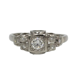 Bague Art Déco en platine et diamants - Castafiore