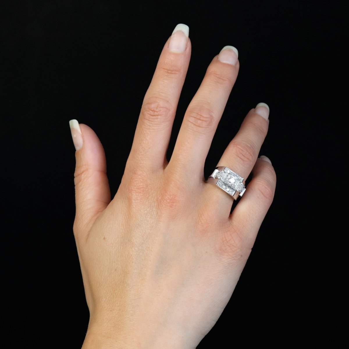 Bague art déco en platine et diamants - Castafiore
