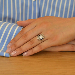 Bague art déco en platine et diamants saphirs - Castafiore