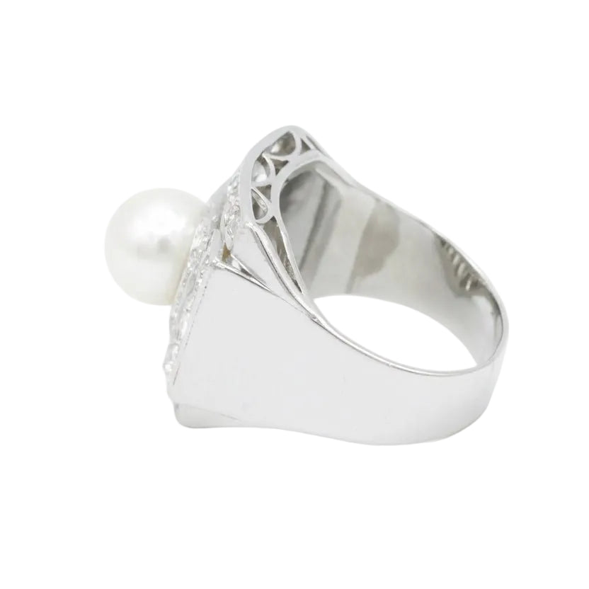 Bague Art Déco en platine, perle de Culture et diamants - Castafiore