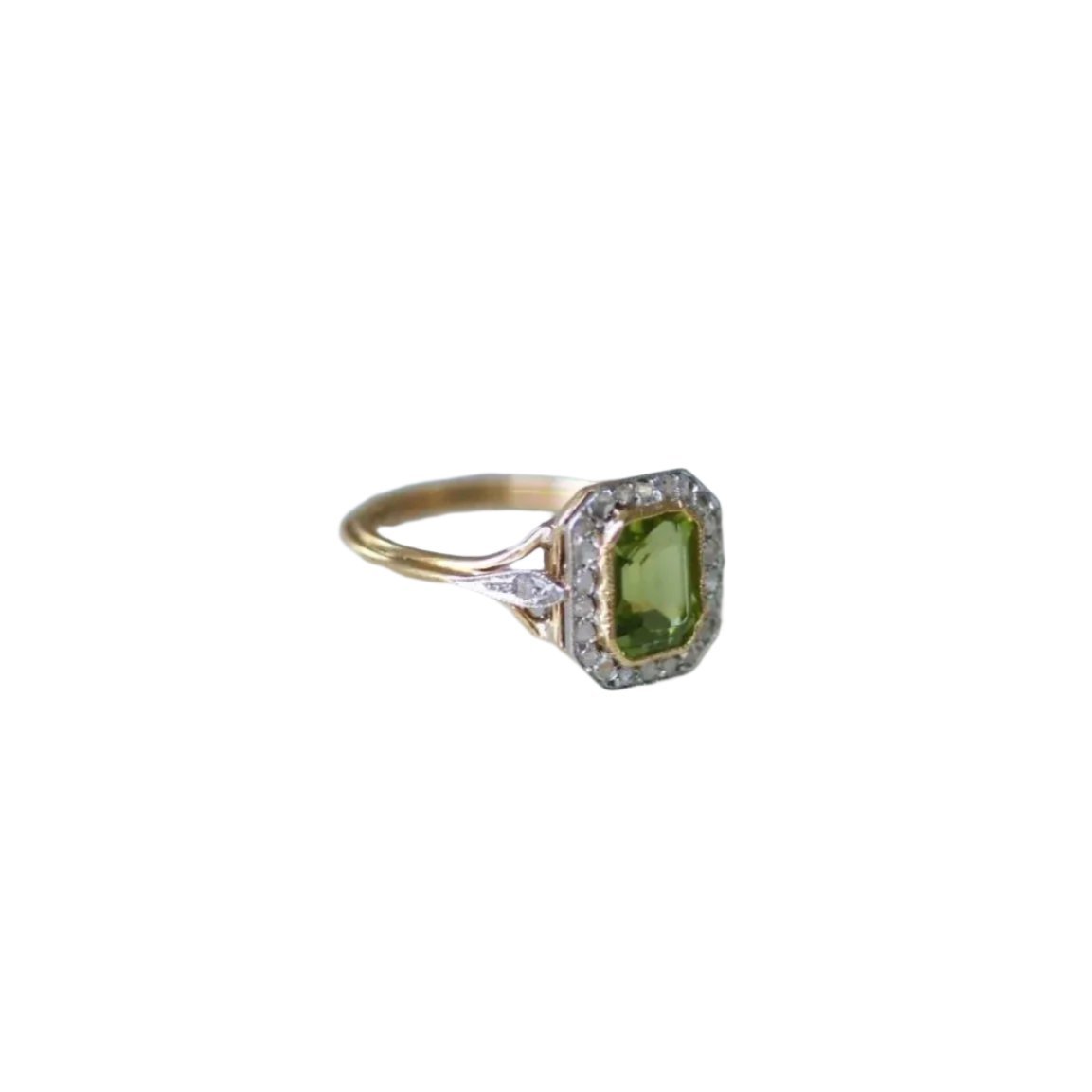Bague Art Déco Péridot et Diamants - Castafiore