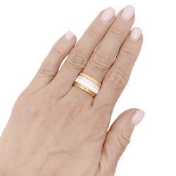Bague Bandeau BOUCHERON "Quatre White Edition" en or jaune, or blanc, or rose, céramique et diamants - Castafiore