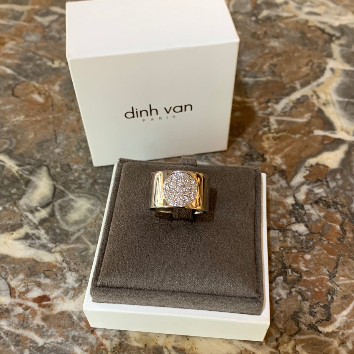 Bague Bandeau DINH VAN "Anthéa" en or blanc et diamants - Castafiore