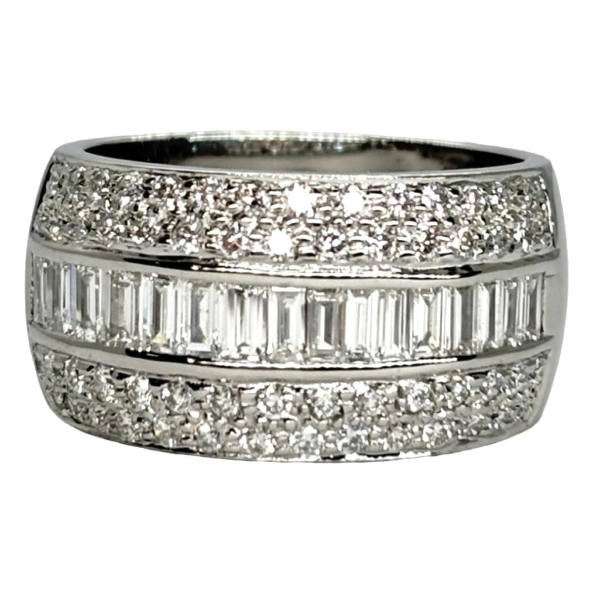 Bague Bandeau en or blanc et diamants - Castafiore