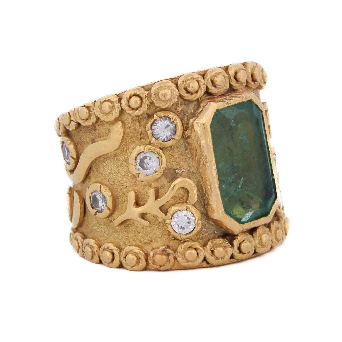 Bague Bandeau en or jaune, émeraude et diamants - Castafiore