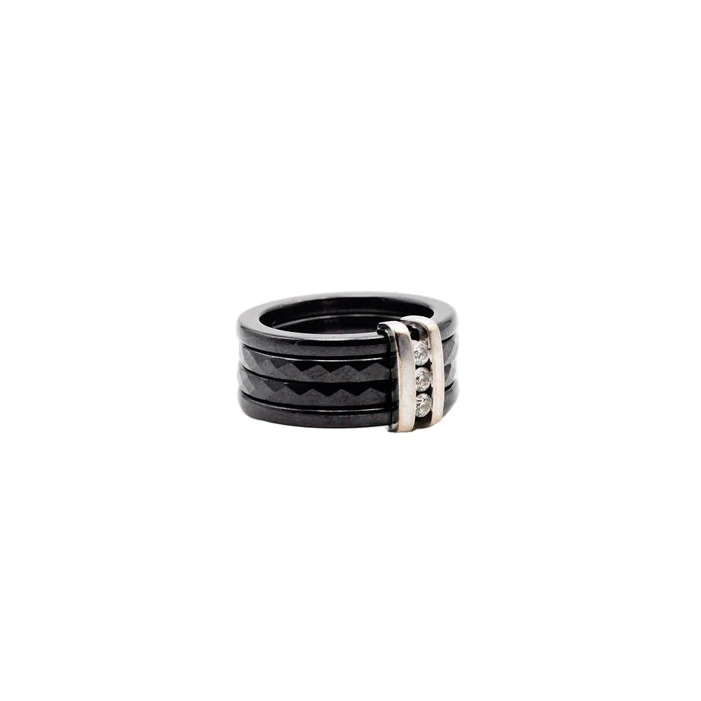 Bague Bandeau GUY LAROCHE en or blanc, céramique et diamants - Castafiore