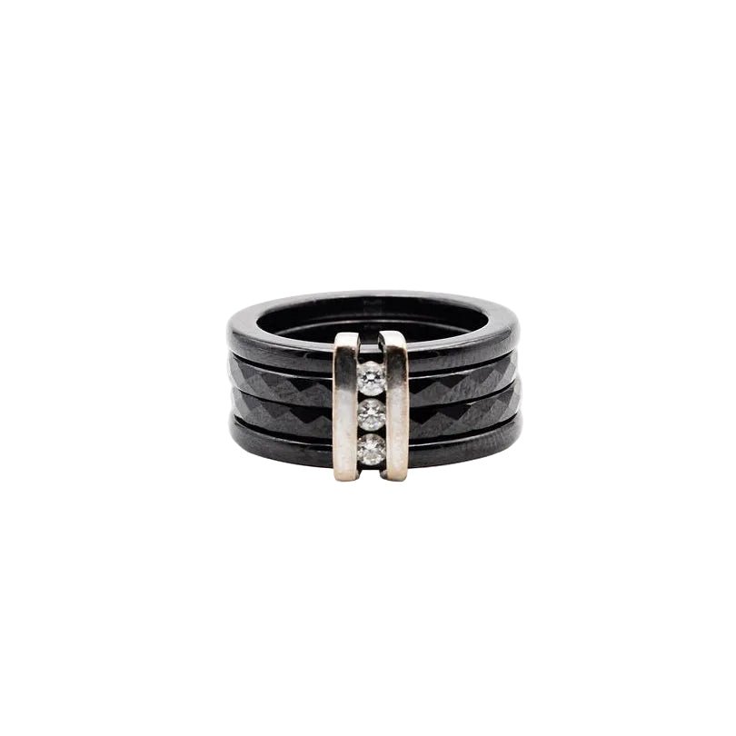 Bague Bandeau GUY LAROCHE en or blanc, céramique et diamants - Castafiore