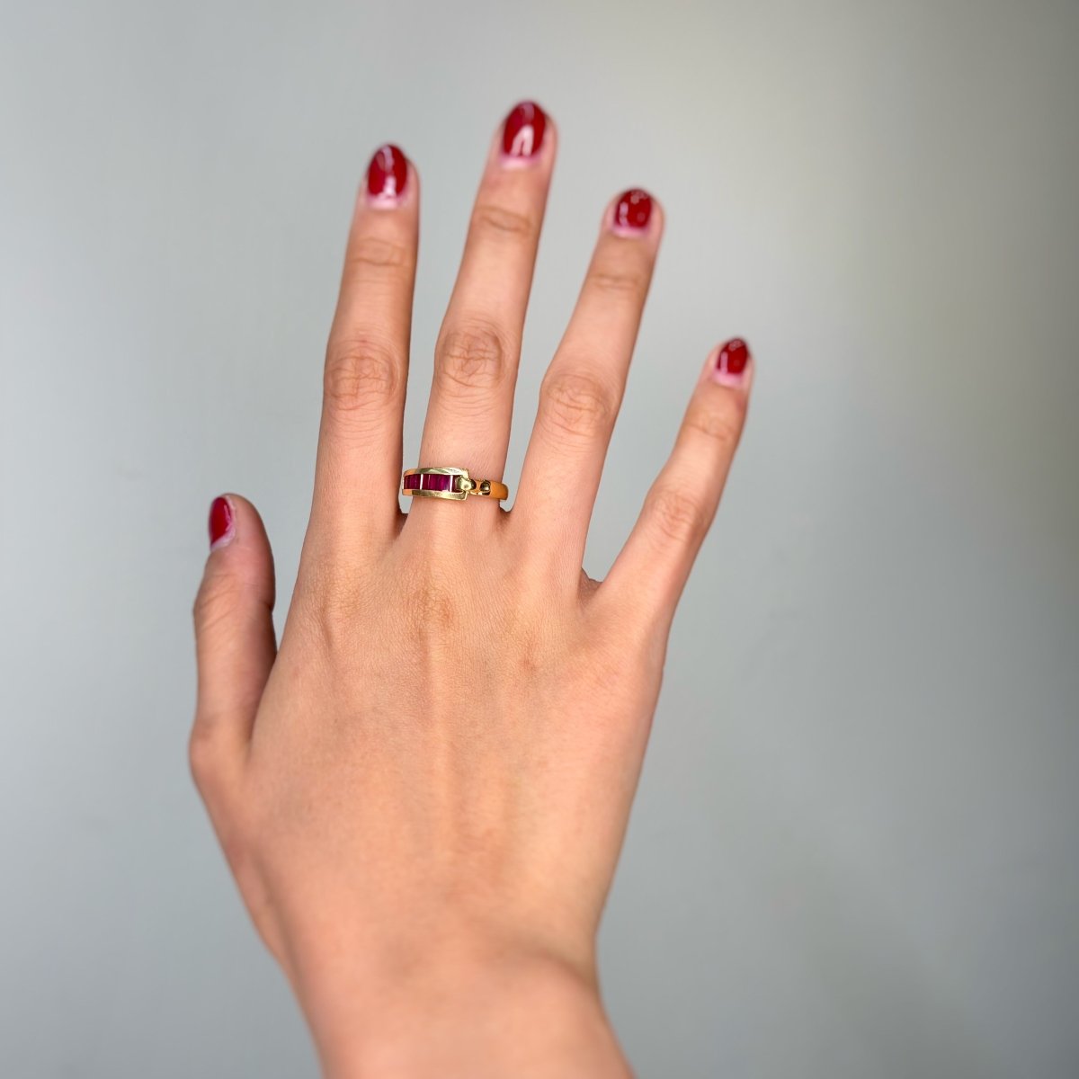 Bague Bandeau GUY LAROCHE en or jaune et rubis - Castafiore