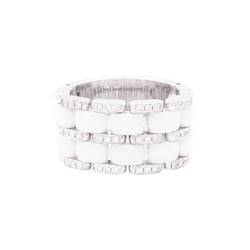 Bague CHANEL, "Ultra", or blanc, céramique blanche et diamants. - Castafiore