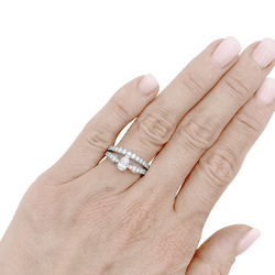 Bague CHAUMET "Joséphine Diadème" en or blanc et diamants - Castafiore