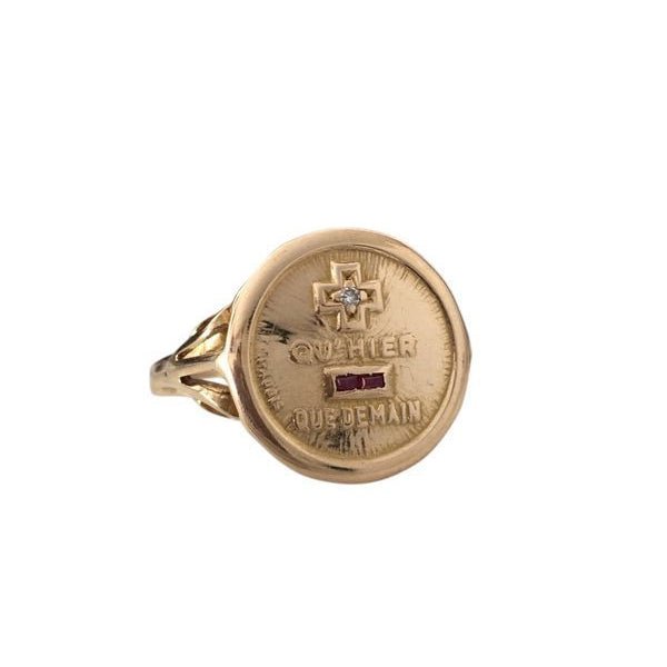 Bague Chevalière AUGIS en or jaune, rubis et diamant - Castafiore