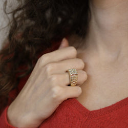 Bague Chevalière en or jaune 18k avec 1,00 Ct de diamants brillants. Taille 59 - Castafiore