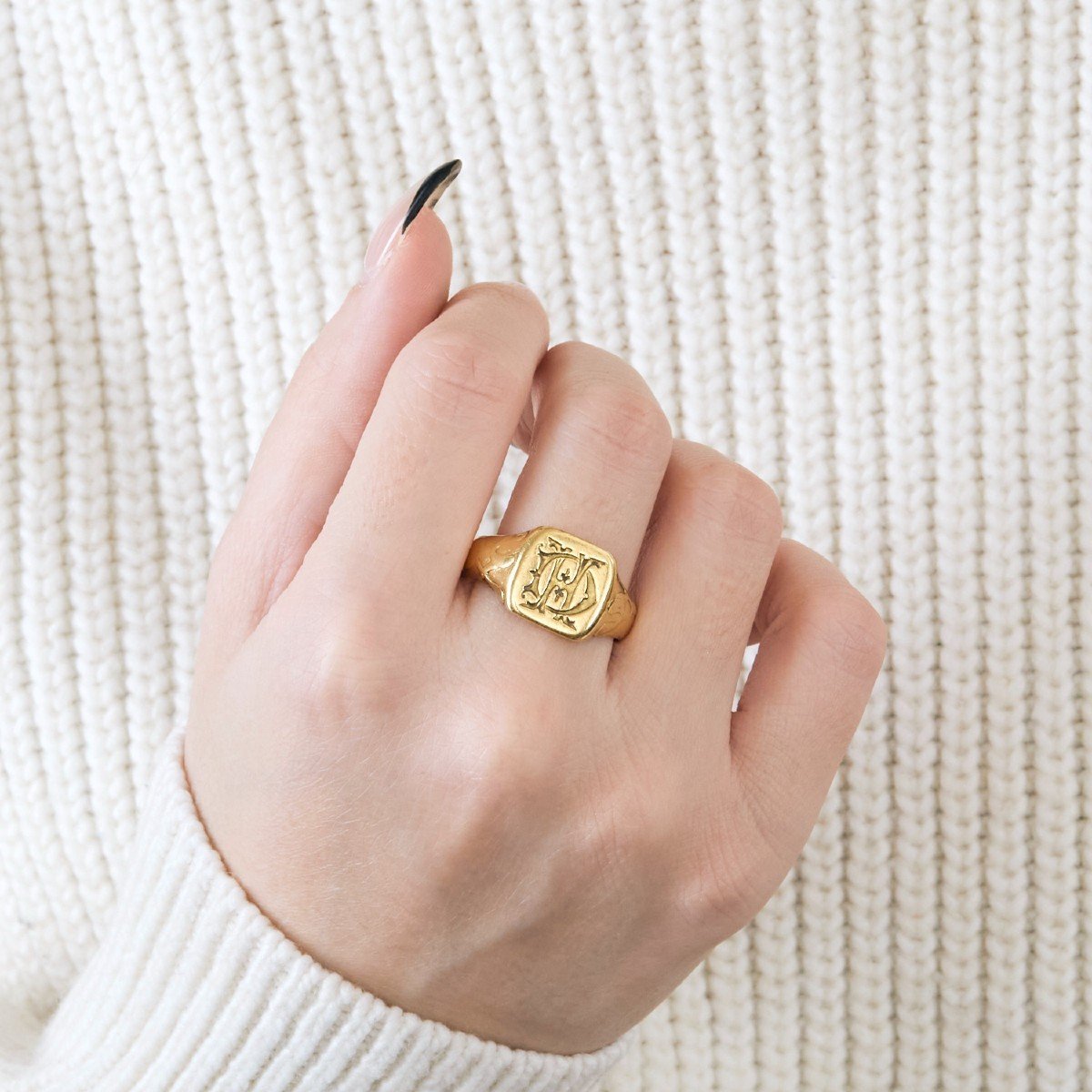 Bague Chevalière en or jaune - Castafiore