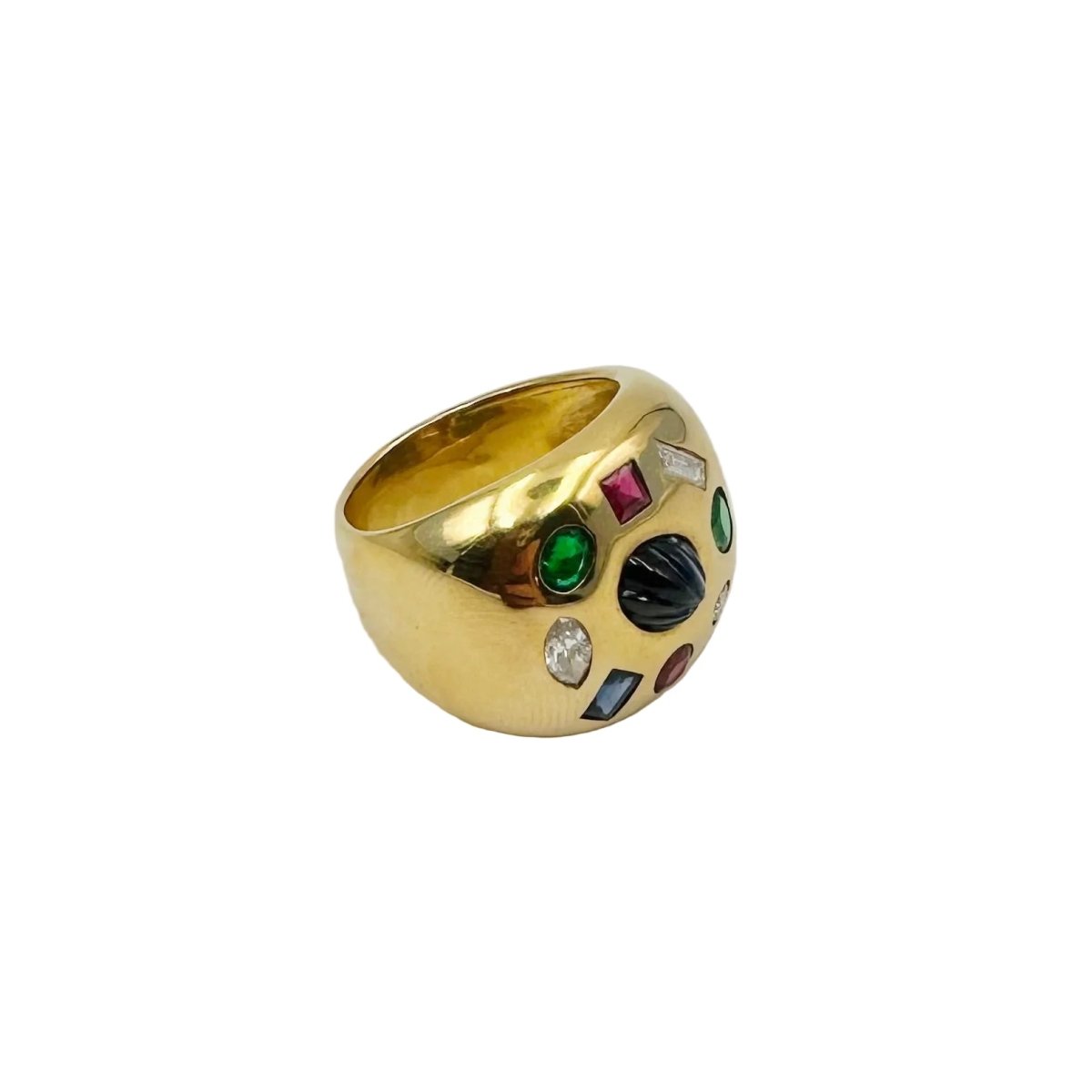 Bague Chevalière en or jaune, émeraudes, rubis, saphirs et diamants - Castafiore