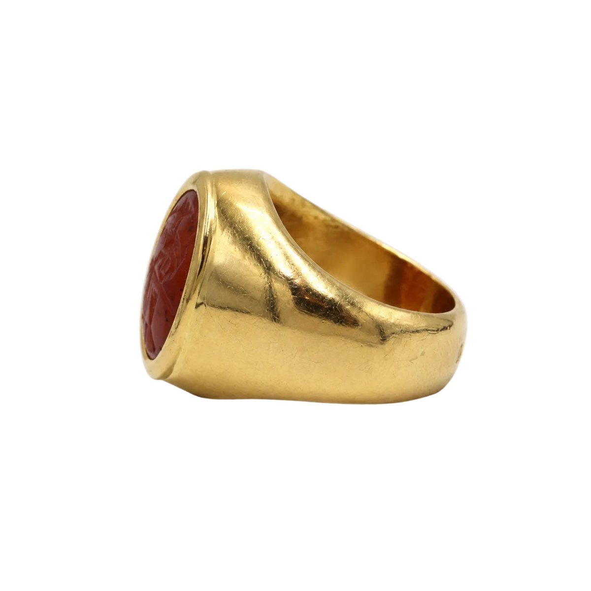 Bague Chevalière en or jaune et cornaline - Castafiore