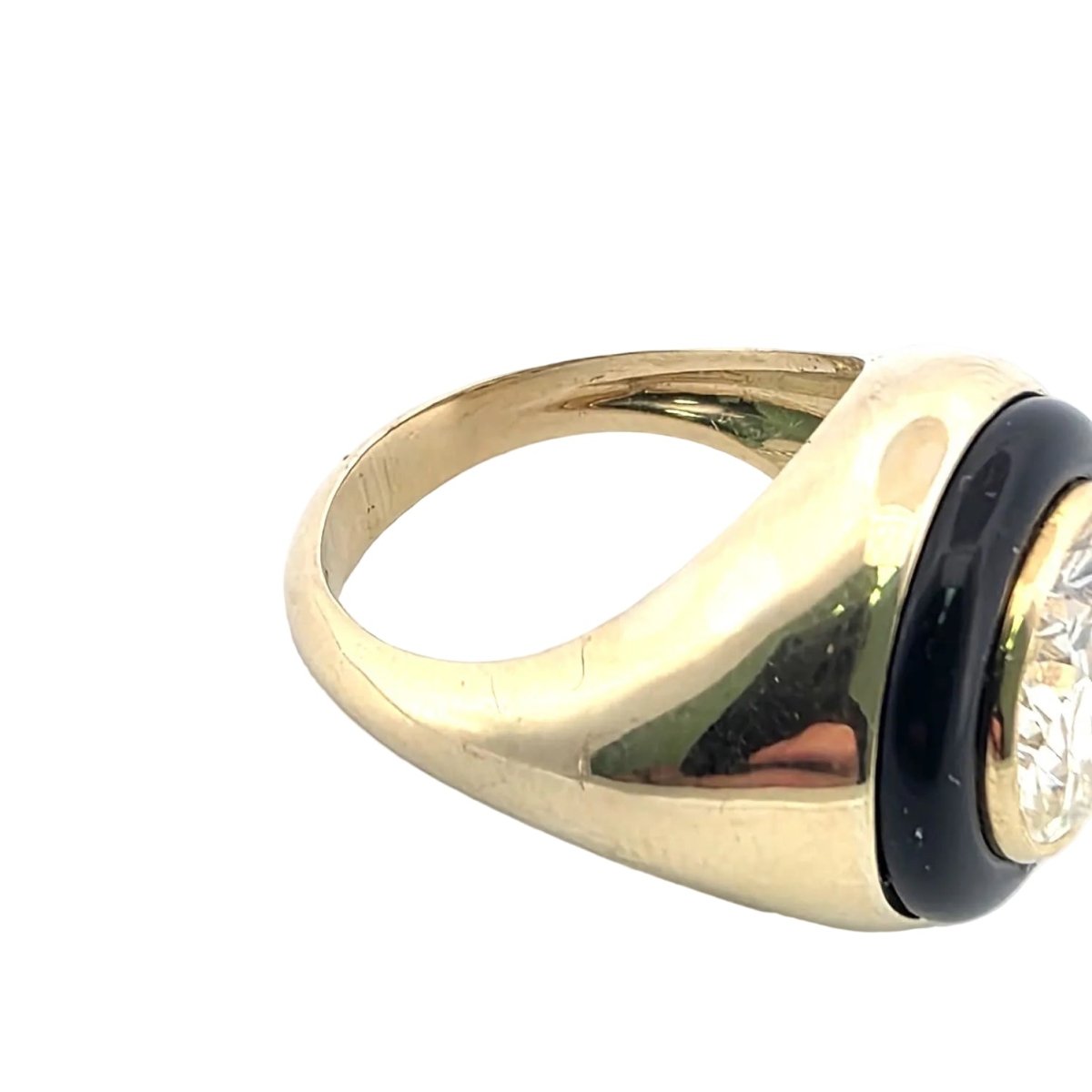 Bague Chevalière en or jaune, onyx et diamant - Castafiore