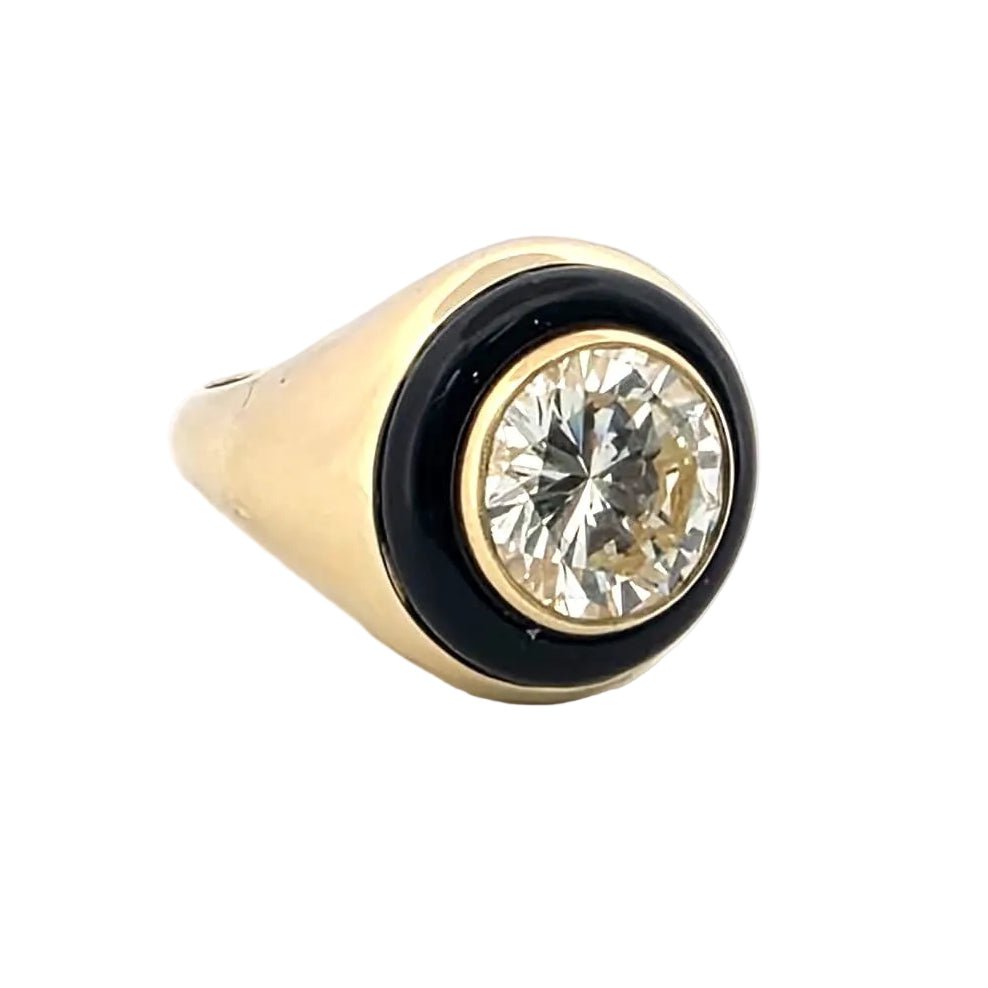 Bague Chevalière en or jaune, onyx et diamant - Castafiore