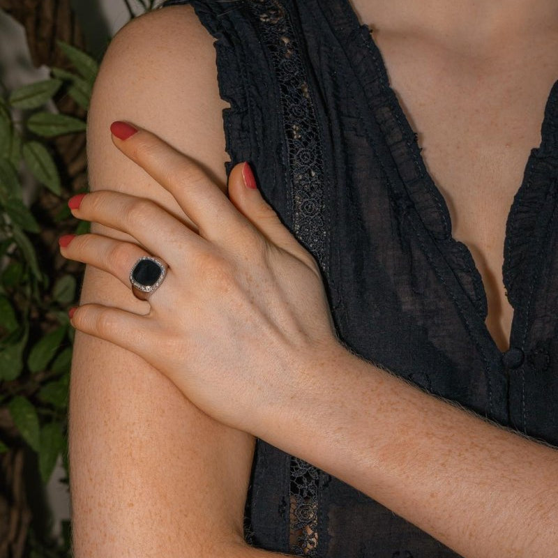 Bague Chevalière Or blanc Onyx - Castafiore