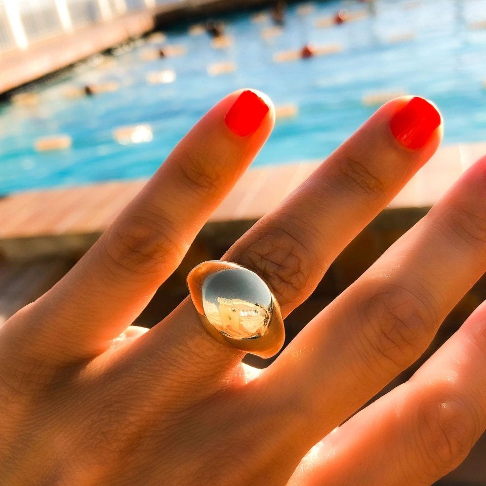 Bague chevalière or jaune 18k signée de la maison Chaumet - Castafiore