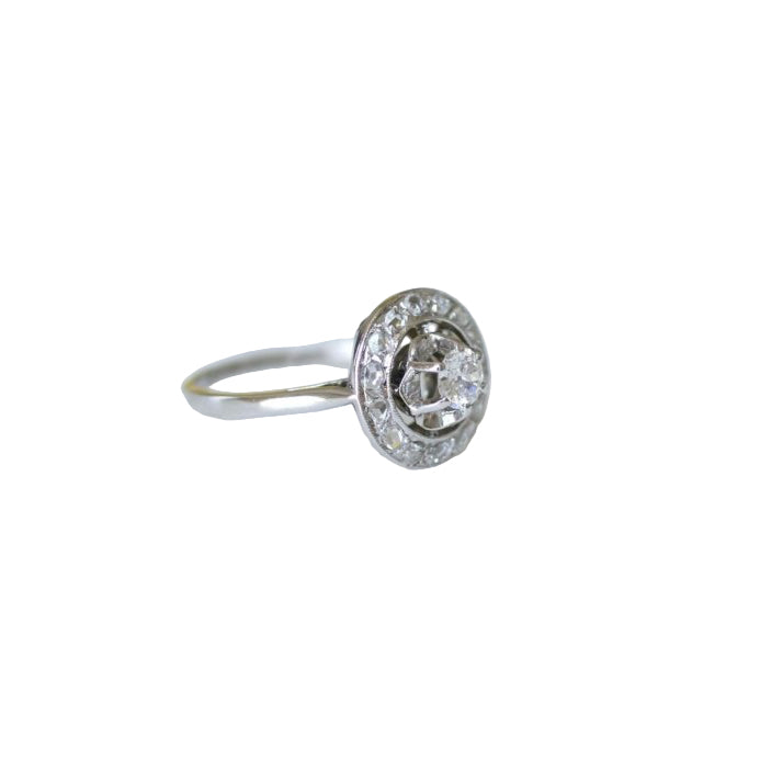 Bague Cible Art Deco Diamants sur Platine et Or blanc - Castafiore