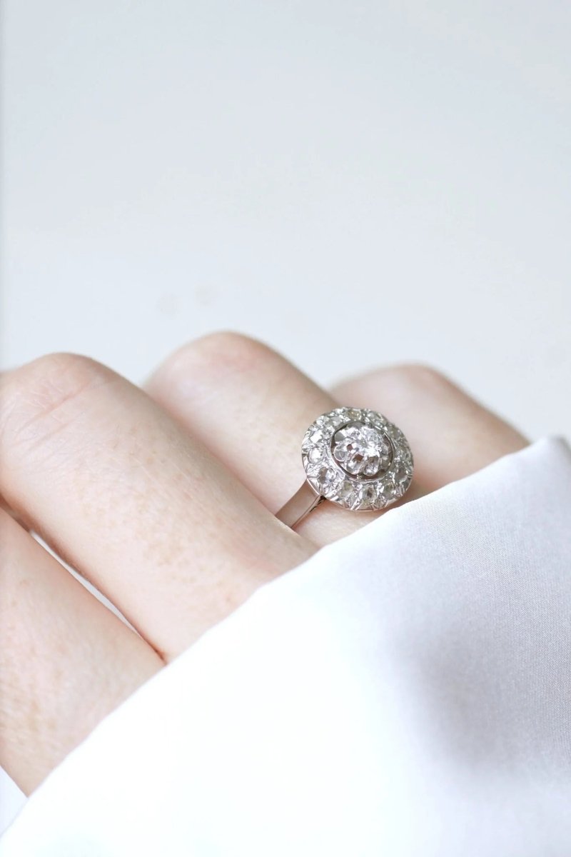 Bague cible ronde Art Déco diamants - Castafiore