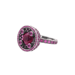 Bague Cocktail BOUCHERON "Liz" en or blanc, tourmaline et saphirs - Castafiore