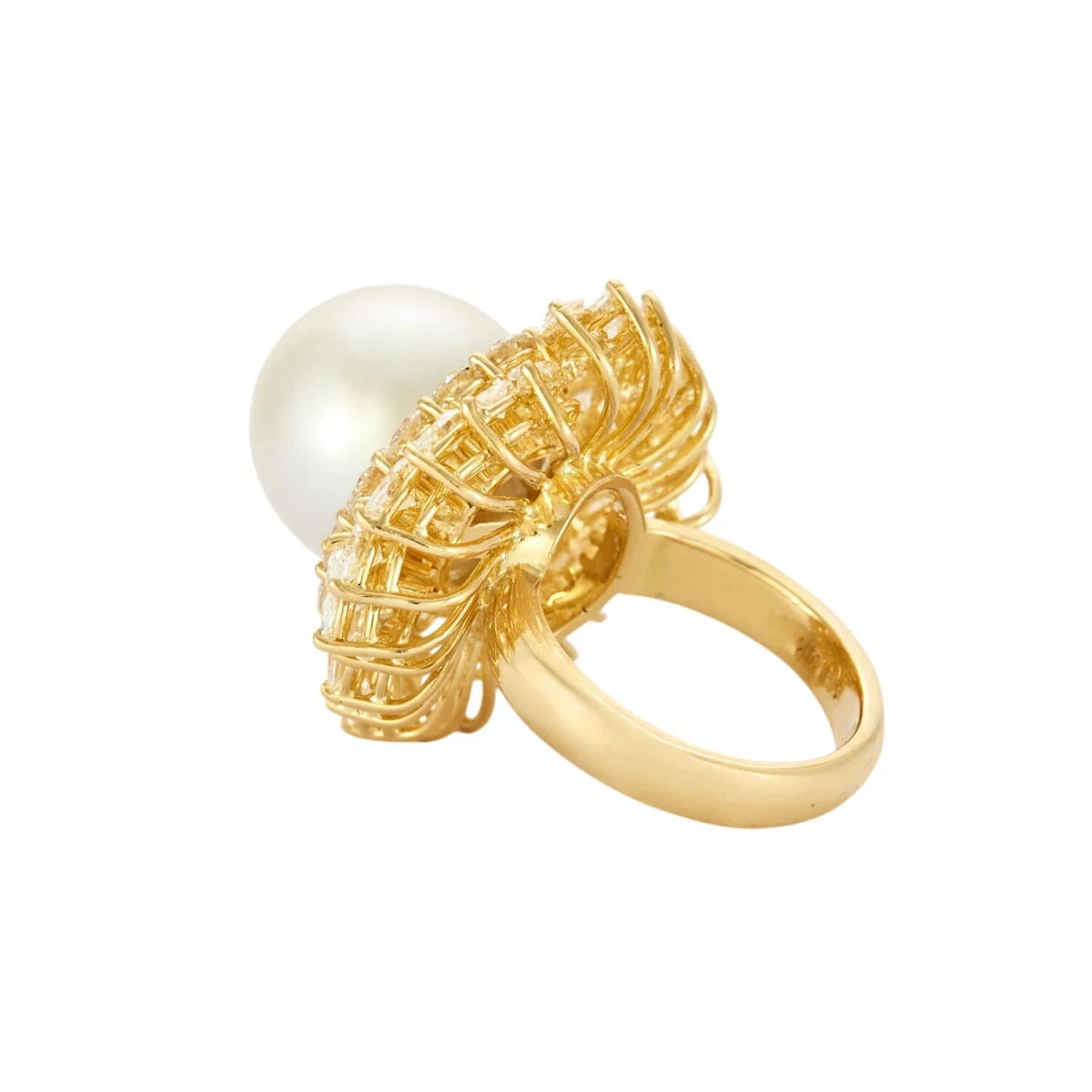 Bague Cocktail BUCHERER en or jaune, perle et diamants - Castafiore