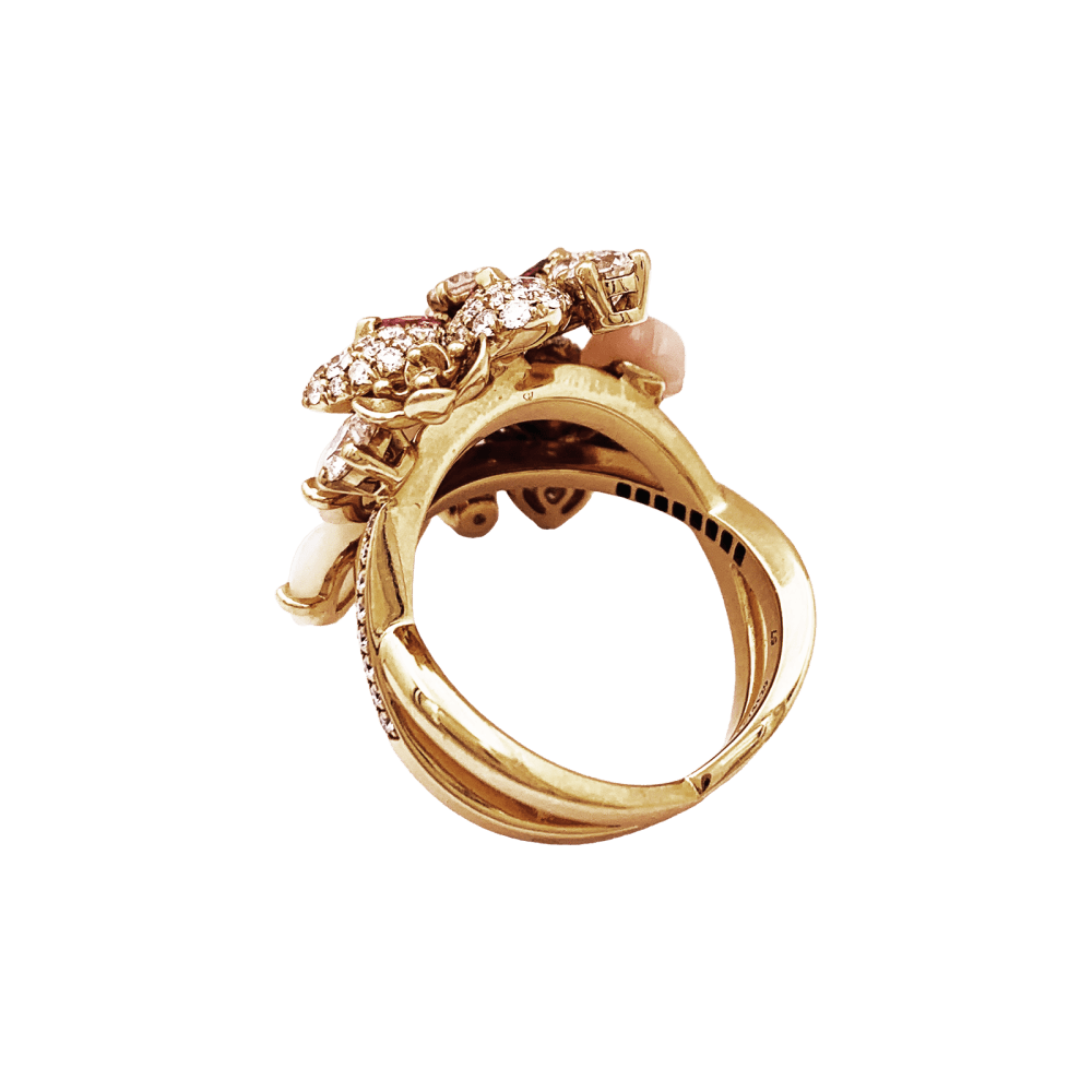 Bague Cocktail CHAUMET "Aube de Rosée" en or rose, opales, saphir, tourmalines et diamants - Castafiore