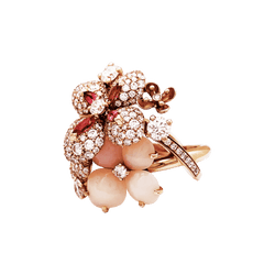 Bague Cocktail CHAUMET "Aube de Rosée" en or rose, opales, saphir, tourmalines et diamants - Castafiore