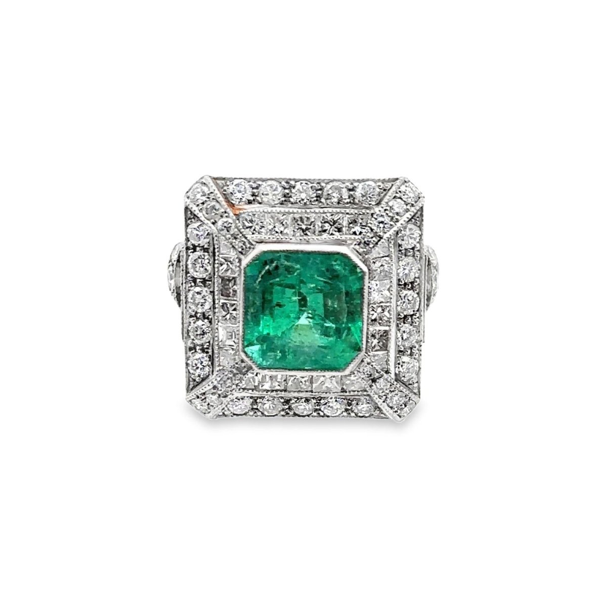 Bague Cocktail en or blanc, émeraude et diamants - Castafiore