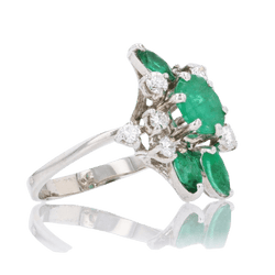 Bague Cocktail en or blanc, émeraudes et diamants - Castafiore