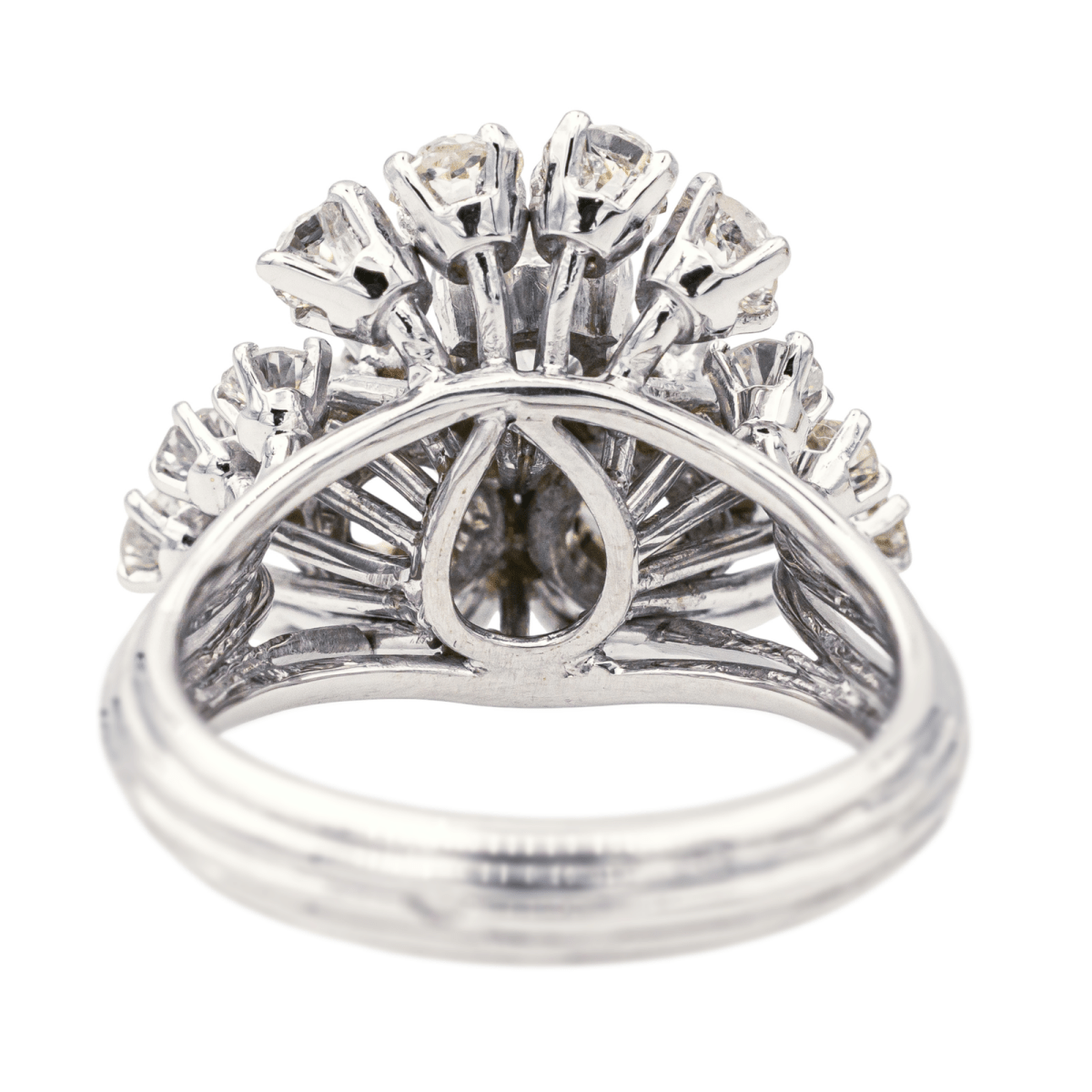 Bague Cocktail en or blanc et diamants - Castafiore