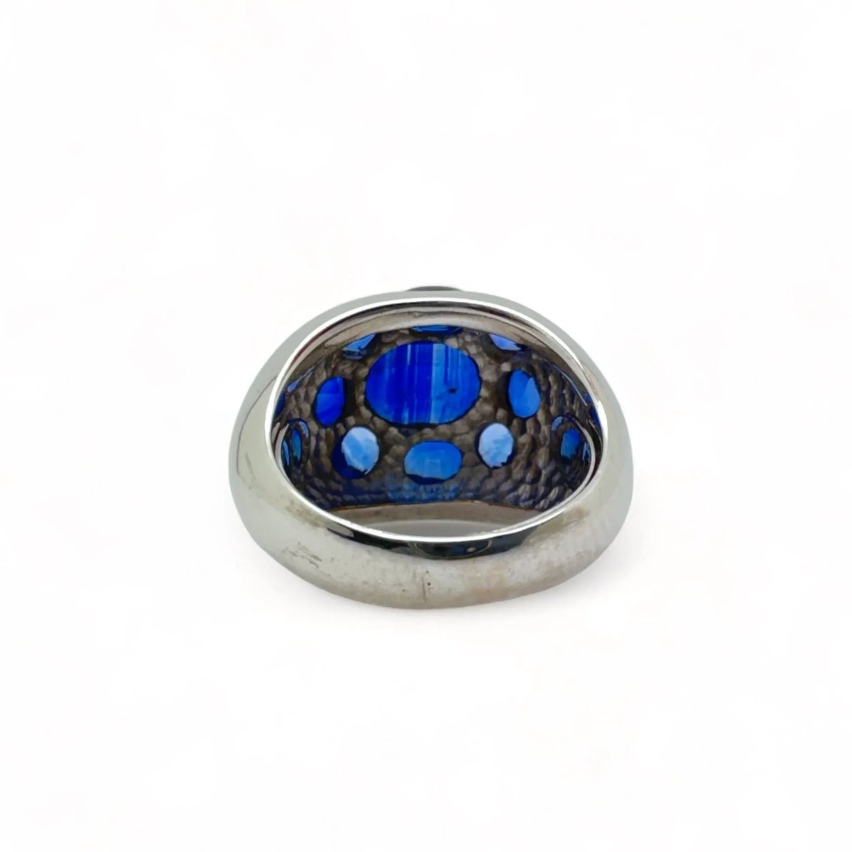 Bague cocktail en or blanc et saphirs - Castafiore