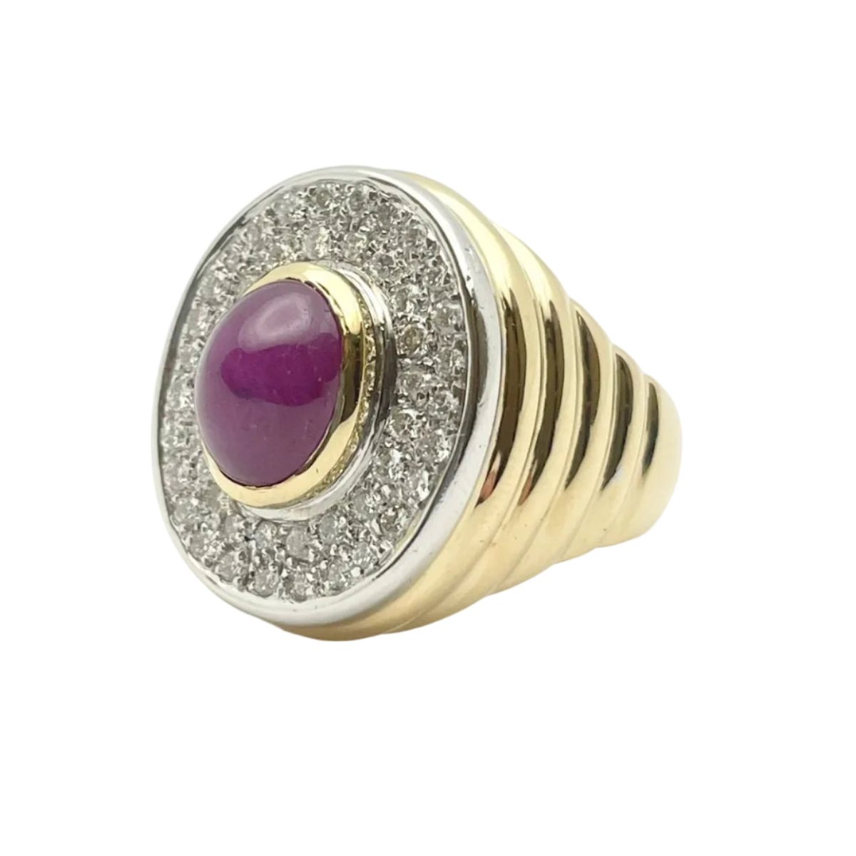 Bague Cocktail en or blanc, or jaune, rubis et diamants - Castafiore