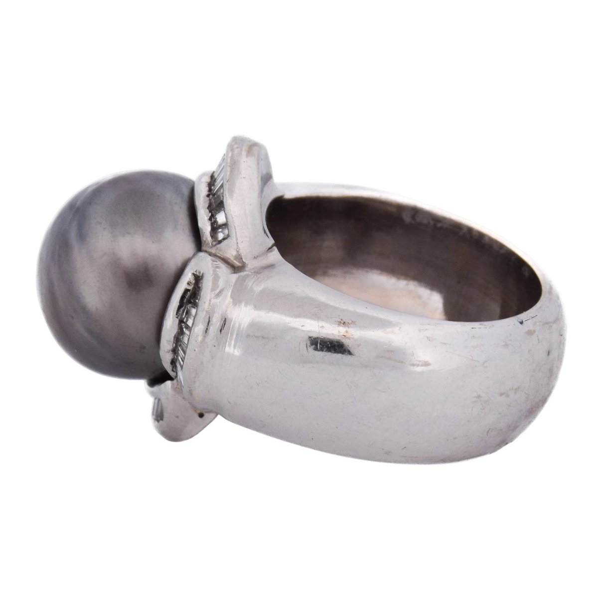 Bague Cocktail en or blanc, perle et diamants - Castafiore