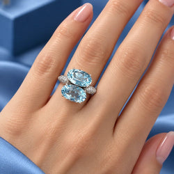 Bague Cocktail en or blanc, topazes et diamants - Castafiore