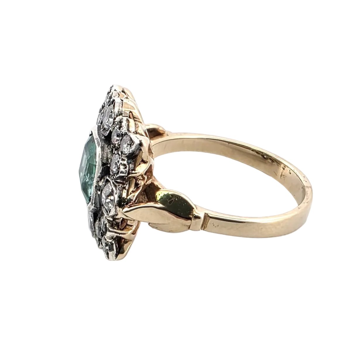 Bague Cocktail en or jaune, argent, émeraude et diamants - Castafiore