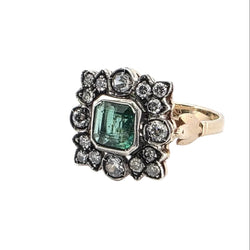 Bague Cocktail en or jaune, argent, émeraude et diamants - Castafiore