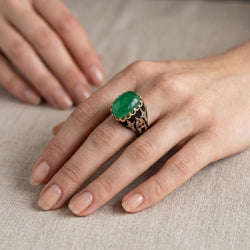 Bague Cocktail en or jaune, émail, émeraude et diamants - Castafiore