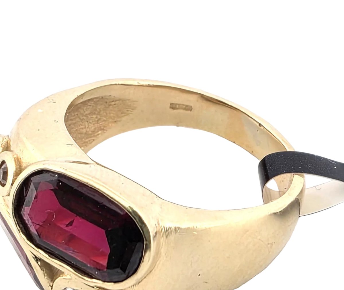 Bague Cocktail en or jaune, grenats et diamants - Castafiore