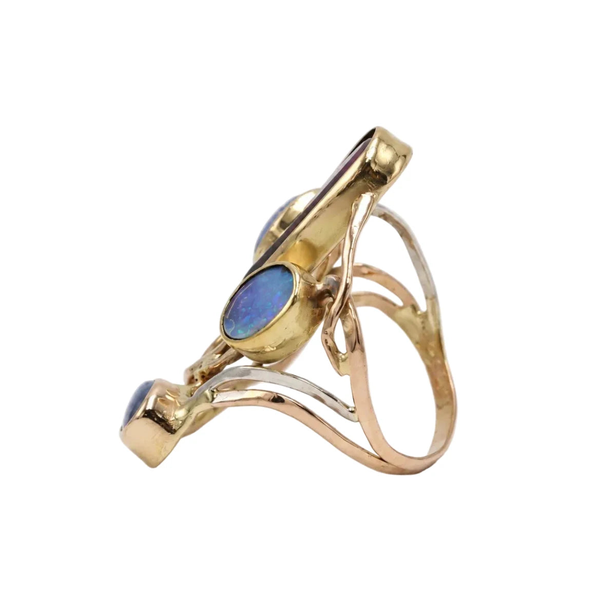 Bague Cocktail en or jaune, or rose, platine, grenats et opales - Castafiore